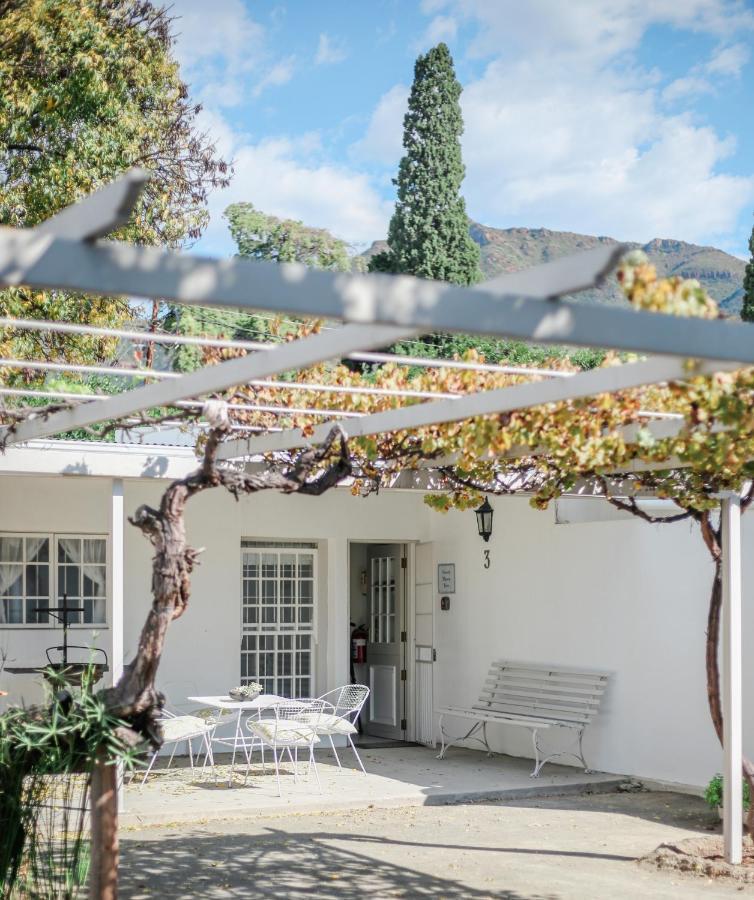 River Bend Guesthouses Graaff-Reinet Екстериор снимка