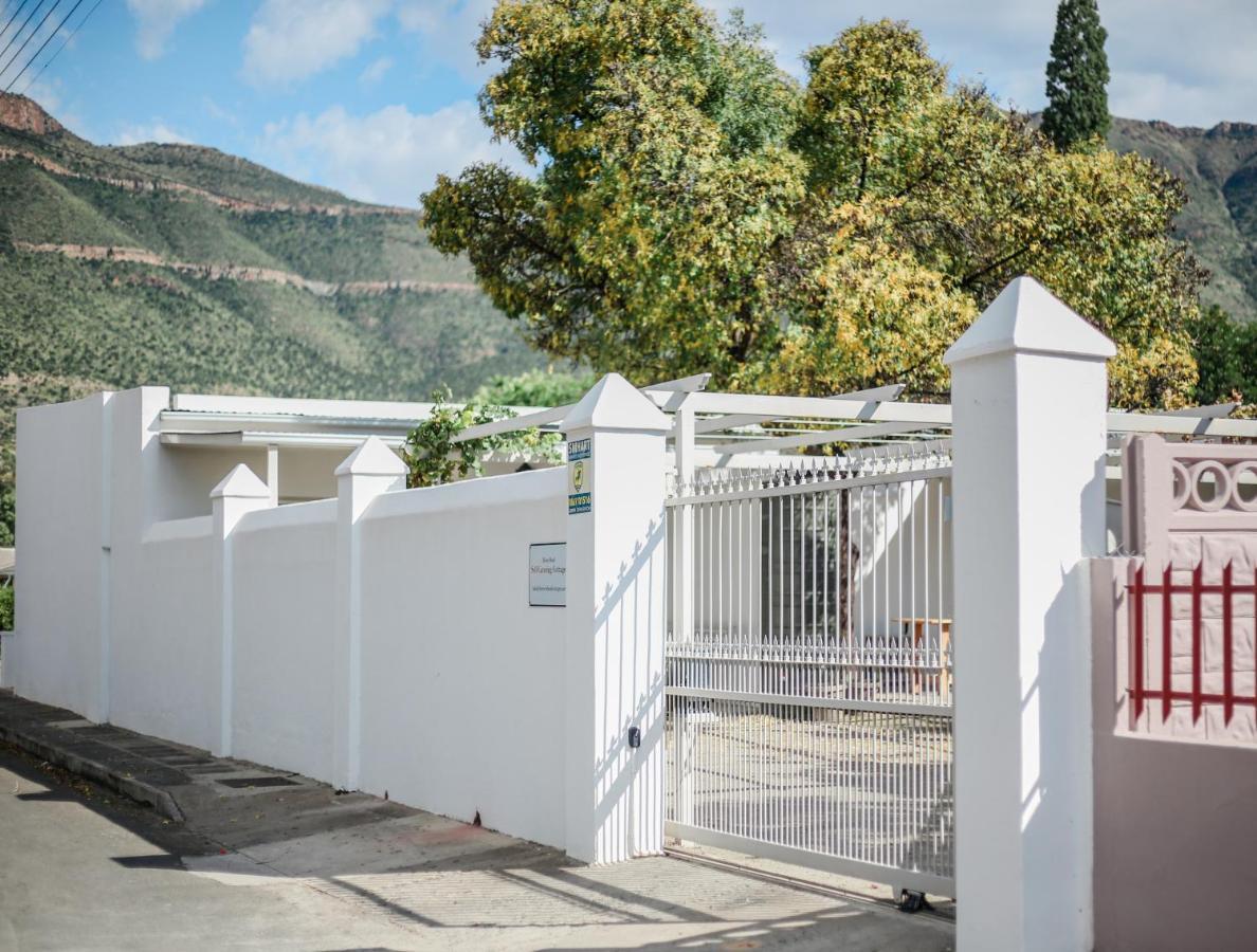 River Bend Guesthouses Graaff-Reinet Екстериор снимка