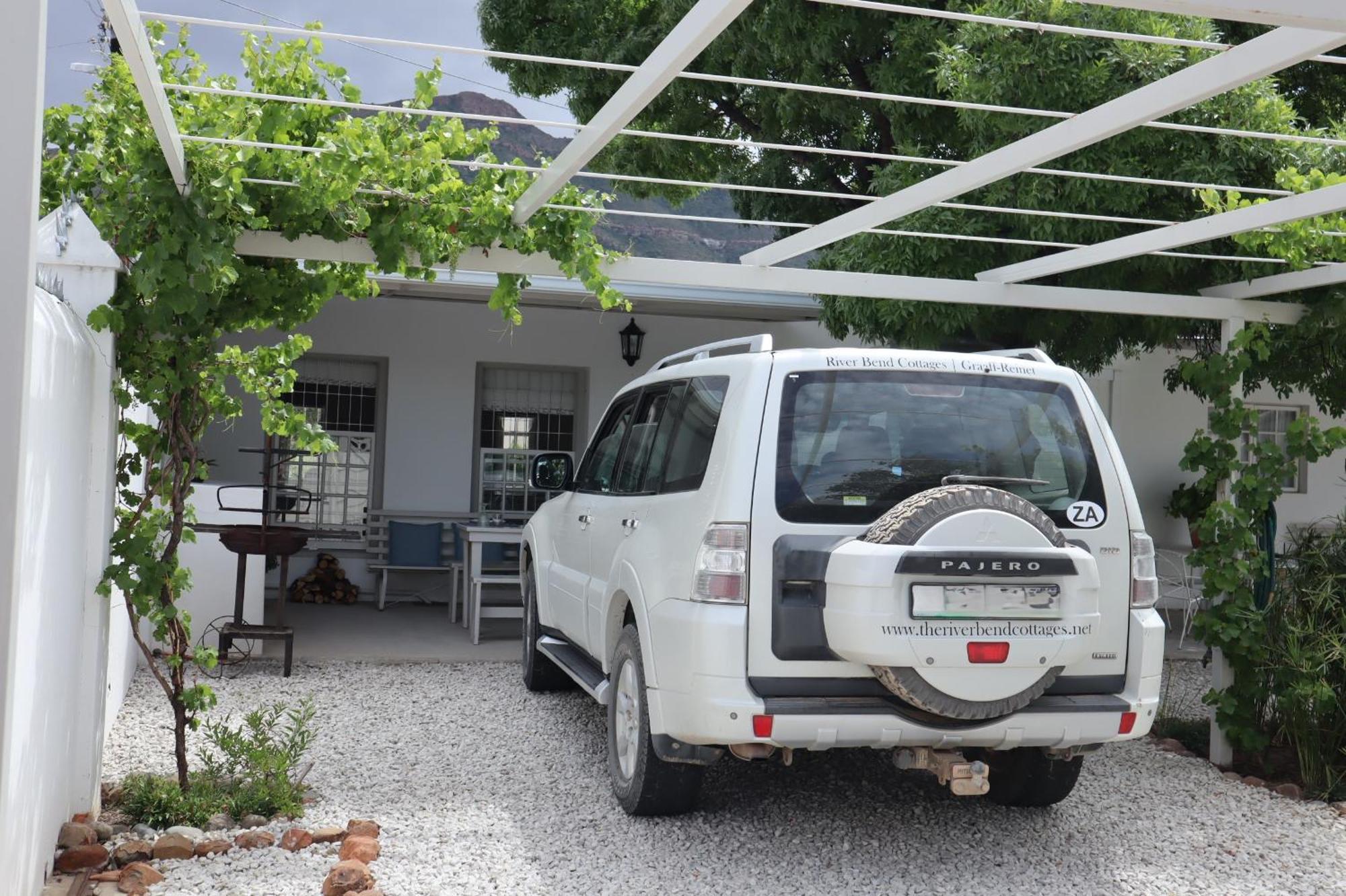 River Bend Guesthouses Graaff-Reinet Екстериор снимка